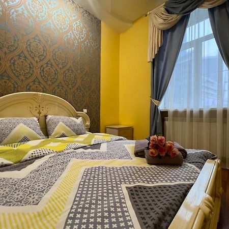 Apartment Near Gulliver Київ Екстер'єр фото