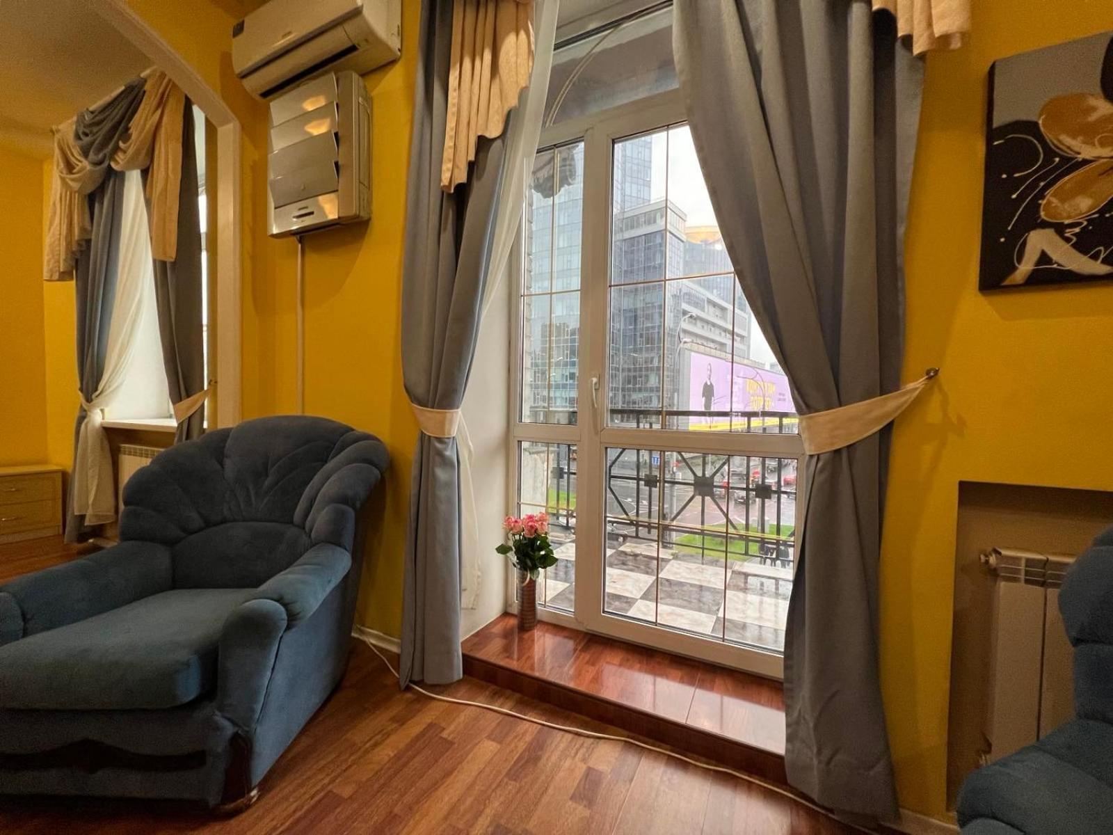 Apartment Near Gulliver Київ Екстер'єр фото